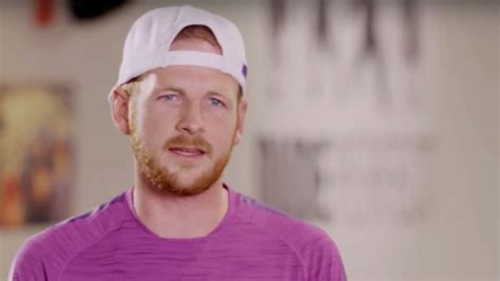 Why is Garrett purple Hoser? (Celebrity Interview)